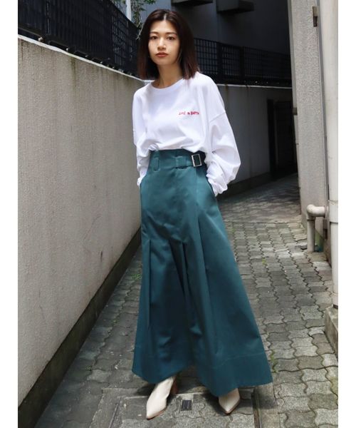 EMODA(エモダ)の「【EMODA×HARUMI】グラフィカルロングトップ(Tシャツ/カットソー・レディース・ホワイト/グレー/ブラック・FREE)」の14枚目の写真