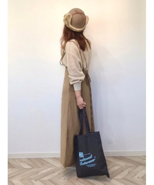 La-gemme(ラジェム)の「マキシ丈スカートサロペ(サロペット/オーバーオール・レディース・カーキブラウン/ブルー/ブラック/ブラウン/グレー系その他/スモークピンク・L/M)」の22枚目の写真