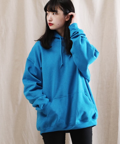 GILDAN(ギルダン)の「GILDAN / ギルダン USAオーバーサイズ ロングスリーブ プルオーバー パーカー / 裏起毛(パーカー・メンズ・ホワイト/ブラック/ダークグリーン/パープル/ネイビー/レッド/ピンク/イエロー/オレンジ/インディゴブルー/サンドベージュ/ヘザーグレー/杢グレー/グリーン系その他/ブルー系その他/マルーン/ロイヤルブルー/チャコール/グリーン系その他2・SMALL/MEDIUM/LARGE/X-LARGE)」の12枚目の写真