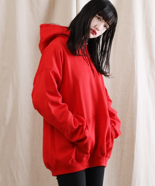 GILDAN(ギルダン)の「GILDAN / ギルダン USAオーバーサイズ ロングスリーブ プルオーバー パーカー / 裏起毛(パーカー・メンズ・ホワイト/ブラック/ダークグリーン/パープル/ネイビー/レッド/ピンク/イエロー/オレンジ/インディゴブルー/サンドベージュ/ヘザーグレー/杢グレー/グリーン系その他/ブルー系その他/マルーン/ロイヤルブルー/チャコール/グリーン系その他2・SMALL/MEDIUM/LARGE/X-LARGE)」の17枚目の写真