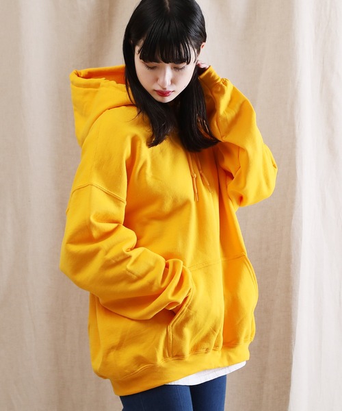 GILDAN(ギルダン)の「GILDAN / ギルダン USAオーバーサイズ ロングスリーブ プルオーバー パーカー / 裏起毛(パーカー・メンズ・ホワイト/ブラック/ダークグリーン/パープル/ネイビー/レッド/ピンク/イエロー/オレンジ/インディゴブルー/サンドベージュ/ヘザーグレー/杢グレー/グリーン系その他/ブルー系その他/マルーン/ロイヤルブルー/チャコール/グリーン系その他2・SMALL/MEDIUM/LARGE/X-LARGE)」の15枚目の写真