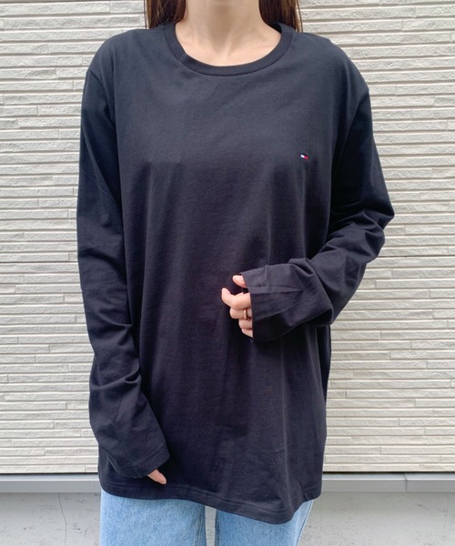 TOMMY HILFIGER(トミーヒルフィガー)の「【TOMMY HILFIGER / トミー・ヒルフィガー】 ワンポイント刺繍 長袖Tシャツ ロンT ユニセックス(Tシャツ/カットソー・レディース・ホワイト/ブラック/グレー/ネイビー・S/M/L)」の15枚目の写真