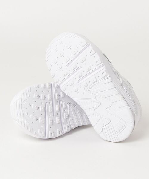 NIKE(ナイキ)の「NIKE ナイキ 12-16AIRMAX EXCEE (TD) 100WHT/WHT(スニーカー・キッズ・ホワイト系その他・14/15 /13/12/16)」の3枚目の写真