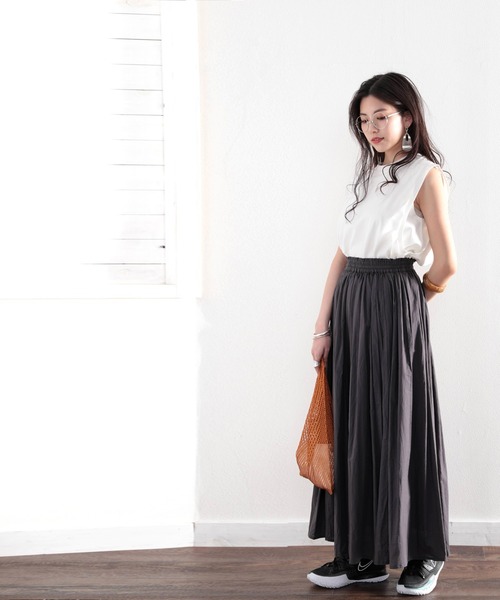 classicalelf（クラシカルエルフ）の「脇下安心！1枚で使える、レイヤードタンク（タンクトップ・レディース・ホワイト/ブラック/グレイッシュベージュ/ベージュ・MEDIUM/LARGE/X-LARGE/XX-LARGE）」の21枚目の写真