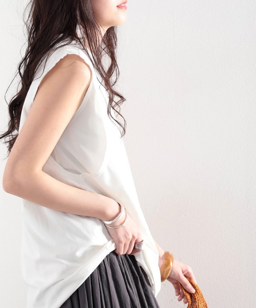 classicalelf（クラシカルエルフ）の「脇下安心！1枚で使える、レイヤードタンク（タンクトップ・レディース・ホワイト/ブラック/グレイッシュベージュ/ベージュ・MEDIUM/LARGE/X-LARGE/XX-LARGE）」の18枚目の写真