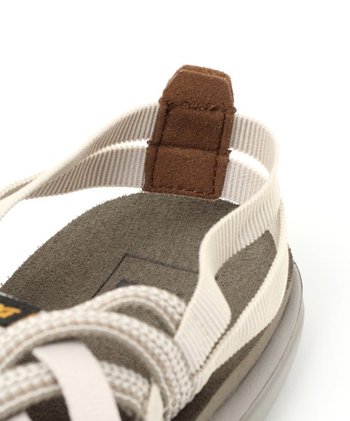Teva(テバ)の「【Teva(テバ)】VOYA STRAPPY(サンダル・レディース・ブラック/ベージュ・23/24)」の15枚目の写真
