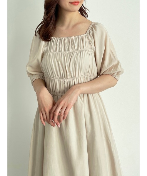 SLURR（スラ―）の「シャーリングバックリボンフレアワンピース（ワンピース・レディース・その他8/ブラック・FREE）」の6枚目の写真