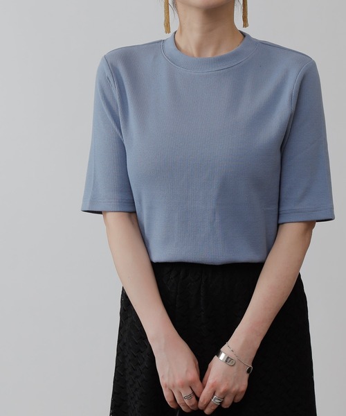 COLONY 2139(コロニートゥーワンスリーナイン)の「ギザコットンリブ5分袖Tシャツ(Tシャツ/カットソー・レディース・ブラック/ブルー/オフホワイト・SMALL/MEDIUM/LARGE)」の3枚目の写真