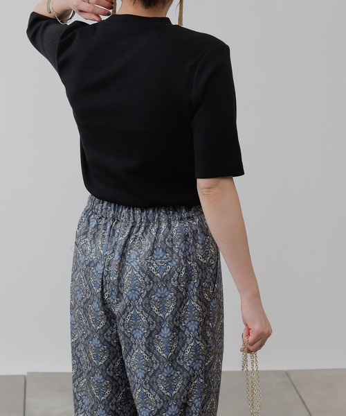 COLONY 2139(コロニートゥーワンスリーナイン)の「ギザコットンリブ5分袖Tシャツ(Tシャツ/カットソー・レディース・ブラック/ブルー/オフホワイト・SMALL/MEDIUM/LARGE)」の17枚目の写真