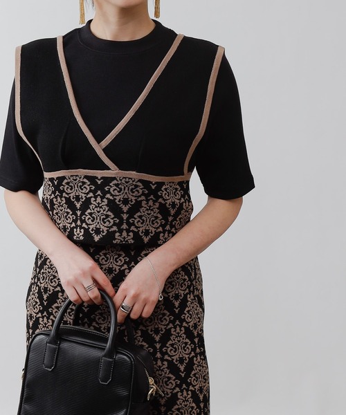 COLONY 2139(コロニートゥーワンスリーナイン)の「ギザコットンリブ5分袖Tシャツ(Tシャツ/カットソー・レディース・ブラック/ブルー/オフホワイト・SMALL/MEDIUM/LARGE)」の18枚目の写真