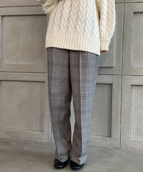 moment+(モーメントプラス)の「【2021-22A/W New Arrival】チェック&ヘリンボーン柄ストレートパンツ(スラックス・レディース・チャコールグレー/ブラウン系その他/グレー/ブラウン/ベージュ・S/M/L)」の15枚目の写真