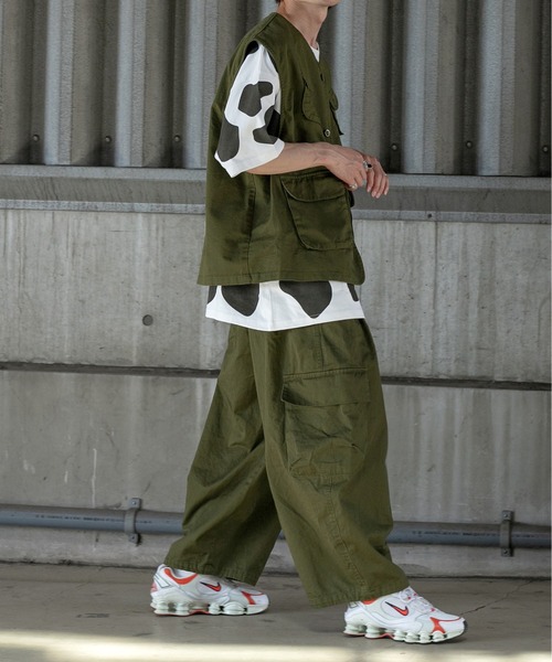 Perushu(ペルーシュ)の「スーパーワイドミリタリーパンツ(その他パンツ・メンズ・オフホワイト/カーキ・SMALL/MEDIUM/LARGE)」の17枚目の写真