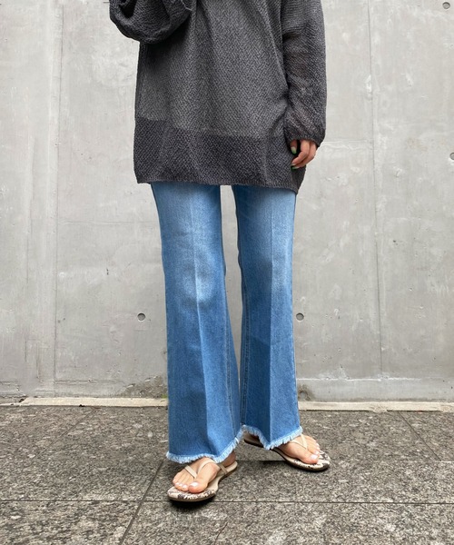 DouDou（ドゥドゥ）の「ブーツカットデニム（デニムパンツ・レディース・ライトベージュ/ブルー・36/38）」の16枚目の写真