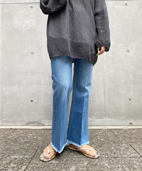 DouDou（ドゥドゥ）の「ブーツカットデニム（デニムパンツ・レディース・ライトベージュ/ブルー・36/38）」の8枚目の写真