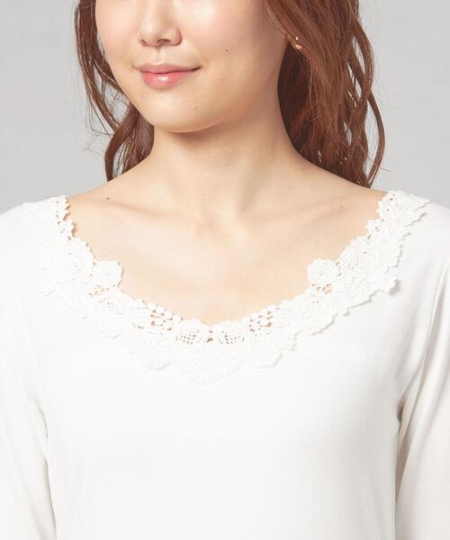 closet story(クローゼットストーリー)の「<closet story(クローゼットストーリー)>フロントレース インナー カットソー(Tシャツ/カットソー・レディース・ブラック/ホワイト・FREE)」の6枚目の写真