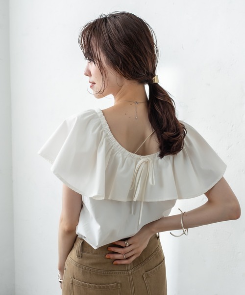 mystic(ミスティック)の「ノースリラッフルブラウス(シャツ/ブラウス・レディース・オフホワイト/ブラック/ブラウン・FREE)」の8枚目の写真