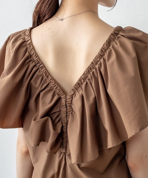 mystic(ミスティック)の「ノースリラッフルブラウス(シャツ/ブラウス・レディース・オフホワイト/ブラック/ブラウン・FREE)」の11枚目の写真