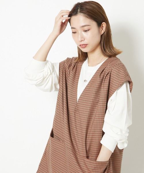 CIAOPANIC（チャオパニック）の「Vネックショルダータックジレ/セットアップ着用可能（ベスト・レディース・ブラウン/ピンク/グリーン・FREE）」の10枚目の写真