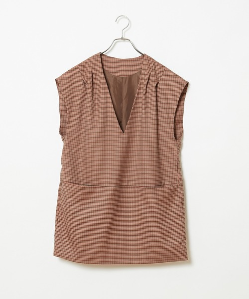 CIAOPANIC（チャオパニック）の「Vネックショルダータックジレ/セットアップ着用可能（ベスト・レディース・ブラウン/ピンク/グリーン・FREE）」の11枚目の写真