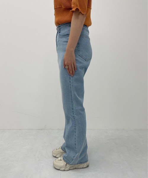 Ambre Neige（アンブルネージュ）の「フレアデニムパンツ／【WEB/EC限定商品】（デニムパンツ・レディース・サックスブルー/アイボリー・FREE）」の17枚目の写真