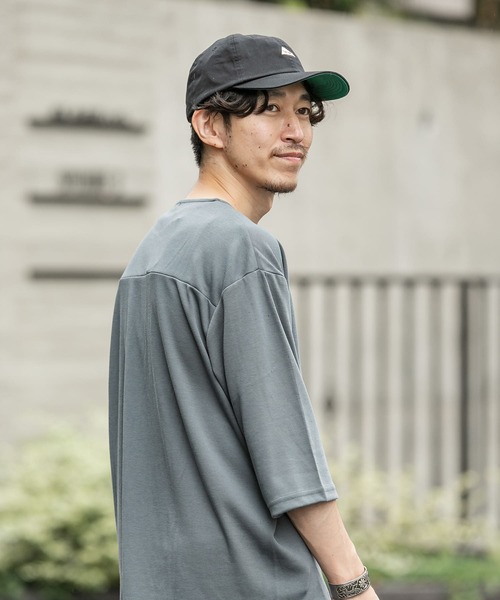 ITEMS URBANRESEARCH（アイテムズ アーバンリサーチ）の「Reprogram ロゴキャップ（キャップ・メンズ・ブラック/ベージュ/ネイビー・-）」の2枚目の写真