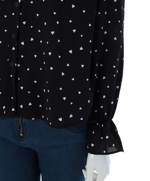 fifth calin（フィフスカラン）の「ハート柄キャンディースリーブブラウス（シャツ/ブラウス・レディース・ホワイト/ブラック・MEDIUM）」の7枚目の写真