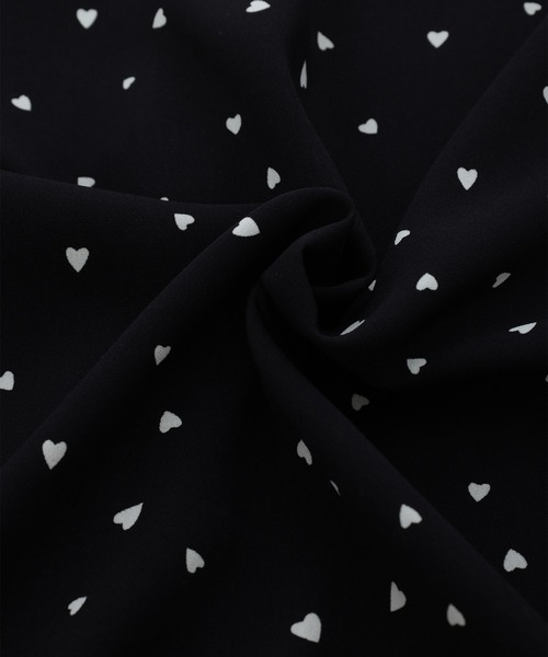 fifth calin（フィフスカラン）の「ハート柄キャンディースリーブブラウス（シャツ/ブラウス・レディース・ホワイト/ブラック・MEDIUM）」の8枚目の写真