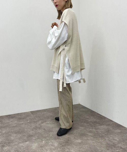 apres jour mignon（アプレジュールミニョン）の「サイドリボンニットベスト【ZOZOTOWN限定アイテム】（ベスト・レディース・ブラック/ライトベージュ/アイボリー・X-LARGE/フリー）」の10枚目の写真
