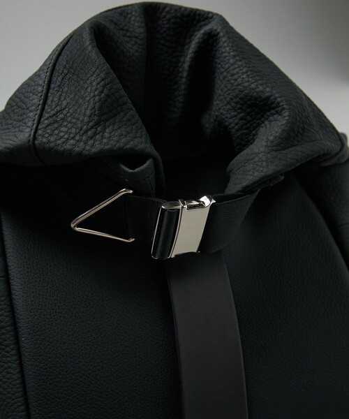 CITY TOKYO（シティトウキョウ）の「ロールトップバックパック（ショルダーバッグ・メンズ・ブラック/ホワイト・FREE）」の8枚目の写真