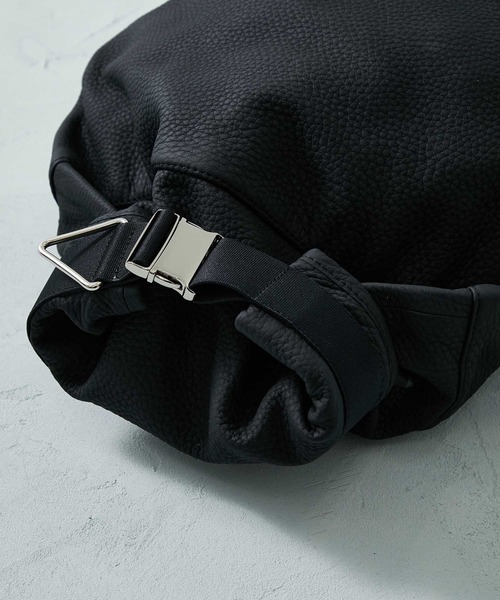 CITY TOKYO（シティトウキョウ）の「ロールトップバックパック（ショルダーバッグ・メンズ・ブラック/ホワイト・FREE）」の20枚目の写真