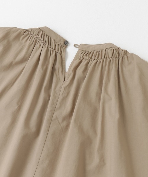 URBAN RESEARCH DOORS（アーバンリサーチドアーズ）の「シャーリングギャザーチュニックワンピース（ワンピース・レディース・モカ/ブラック・ONE）」の19枚目の写真