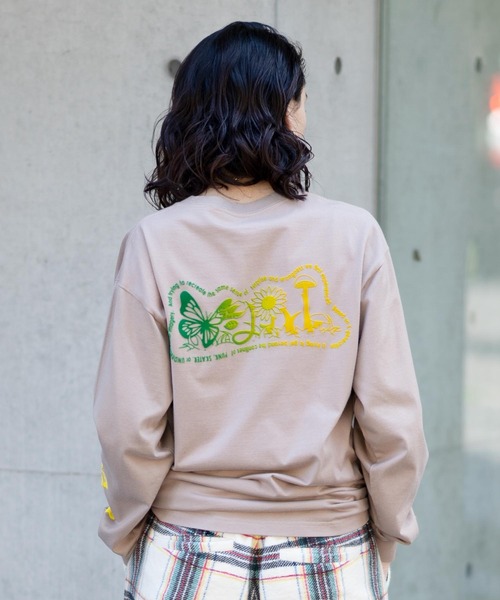 X-girl(エックスガール)の「FLOWERS LOGO L/S TEE(Tシャツ/カットソー・レディース・ベージュ/ホワイト/チャコール・S/XL/M/L)」の1枚目の写真