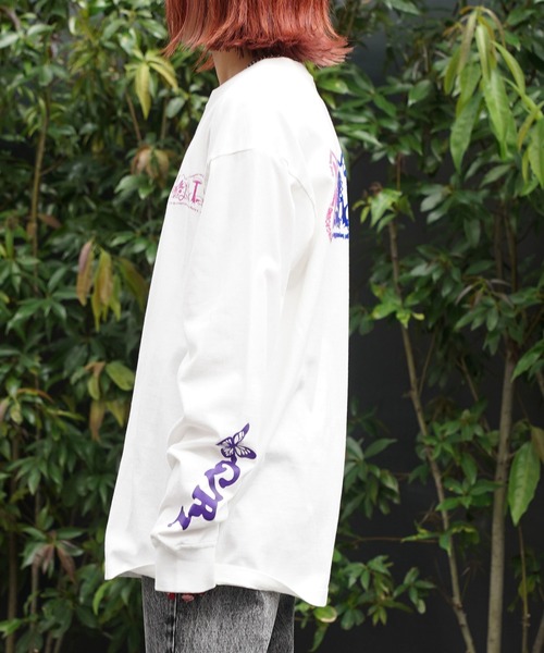 X-girl(エックスガール)の「FLOWERS LOGO L/S TEE(Tシャツ/カットソー・レディース・ベージュ/ホワイト/チャコール・S/XL/M/L)」の5枚目の写真