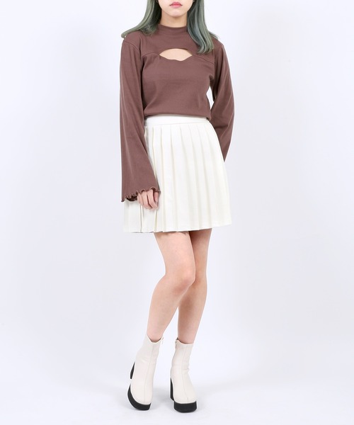 PUNYUS（プニュズ）の「合皮プリーツミニスカート（スカート・レディース・オフホワイト/ブラック/ダークオレンジ・3/1/4/2）」の17枚目の写真