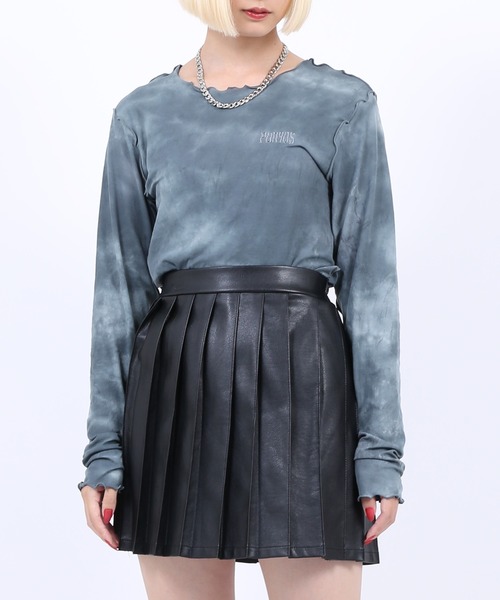 PUNYUS（プニュズ）の「合皮プリーツミニスカート（スカート・レディース・オフホワイト/ブラック/ダークオレンジ・3/1/4/2）」の20枚目の写真