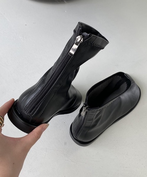 SMILE ORCHID（スマイルオーキッド）の「ワイドスクエアトゥショートブーツ（ブーツ・レディース・ブラック/ブラウン・38/39/37）」の5枚目の写真