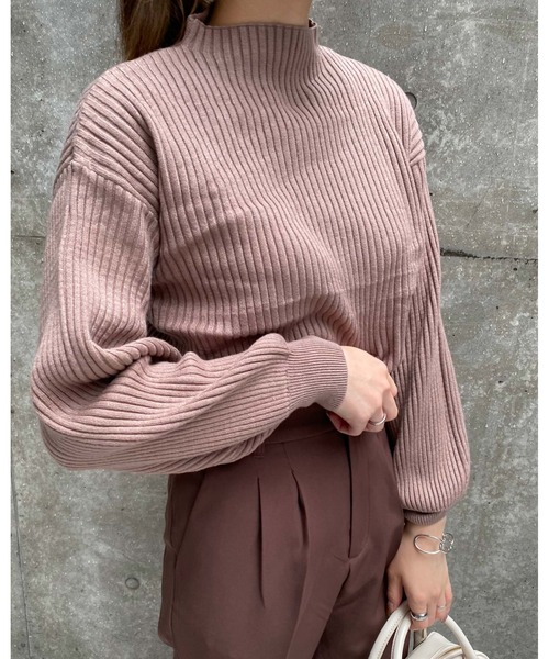 INGNI（イング）の「ボトルネック／リブニット（ニット/セーター・レディース・オフホワイト/ブラック/グレー系その他/モカ/グリーン/ブルー/マスタード/ボルドー/レッド/イエロー・M）」の4枚目の写真