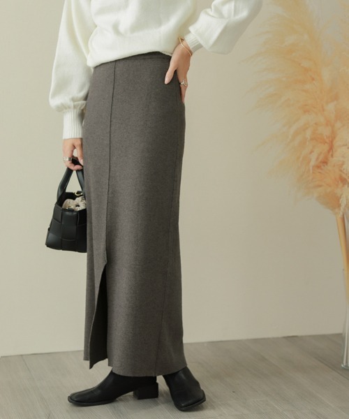 La-gemme（ラジェム）の「スリットタイトニットスカート（スカート・レディース・グレー/ブラック/ブラウン・M/L）」の4枚目の写真