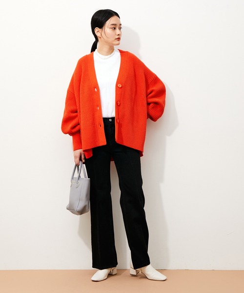 ADAM ET ROPE'（アダムエロペ）の「畦ボクシーニットカーディガン（カーディガン/ボレロ・レディース・ホワイト/ライトグリーン/レッド系その他/ピンク系その他2・FREE）」の9枚目の写真