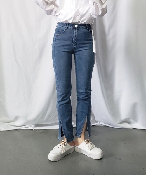 me+em select(ミームセレクト)の「裾スリットストレッチスキニーデニムパンツ《NEWカラー追加! 》(デニムパンツ・レディース・ブラック/ブルー/ブラウン/ホワイト・MEDIUM/LARGE/X-LARGE/SMALL)」の20枚目の写真