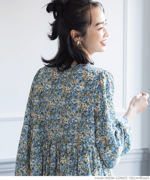 coca（coca）（コカ）の「ブルーフラワーワンピース（ワンピース・レディース・ブルー・M/L）」の11枚目の写真