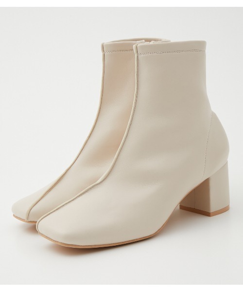 AZUL by moussy（アズールバイマウジー）の「CENTER SEAM SQUARE BOOTS/センターシームスクエアブーツ（ブーツ・レディース・アイボリー/イエロー/ブラック・LARGE/MEDIUM/SMALL）」の5枚目の写真