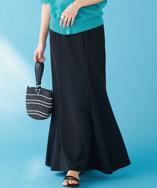 LAVEANGE(ラビアンジェ)の「マーメイドロングスカート(スカート・レディース・ライトブルー/ブラック/パープル/イエロー/ライトグリーン・LL/3L/S/M/L)」の2枚目の写真