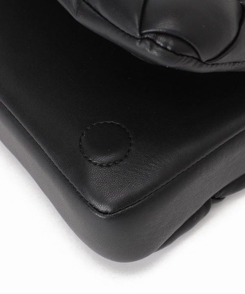 JW PEI（ジェイダブリューペイ）の「JW PEI Maze Bag（ショルダーバッグ・レディース・ブラック/ホワイト/カーキ/グレー・FREE）」の14枚目の写真