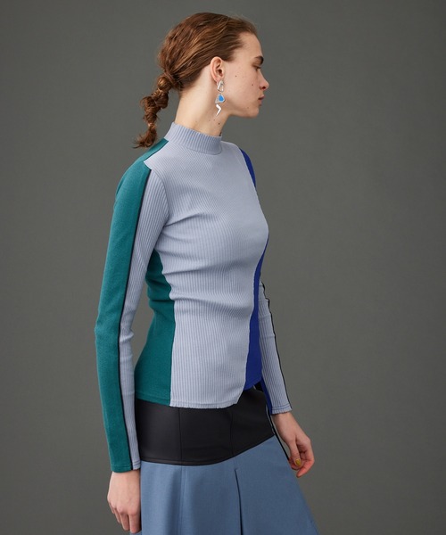 UNITED TOKYO（ユナイテッドトウキョウ）の「スロープラインカットソー（Tシャツ/カットソー・レディース・ブラック/オフホワイト/ブルー/ブルー系その他/ブラック系その他2/アイボリー・FREE）」の19枚目の写真