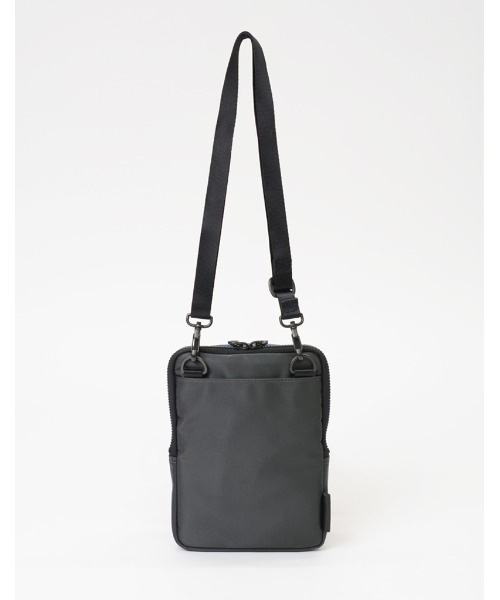 master-piece(マスターピース)の「master-piece / confi nylon ver. ショルダーバッグ / 02750-n(ショルダーバッグ・メンズ・ベージュ/イエロー/ネイビー/ブラック/グレー・FREE)」の11枚目の写真