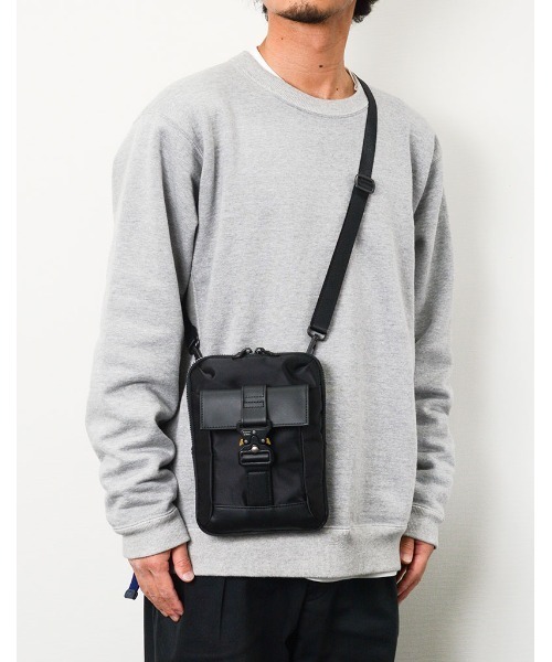 master-piece(マスターピース)の「master-piece / confi nylon ver. ショルダーバッグ / 02750-n(ショルダーバッグ・メンズ・ベージュ/イエロー/ネイビー/ブラック/グレー・FREE)」の9枚目の写真