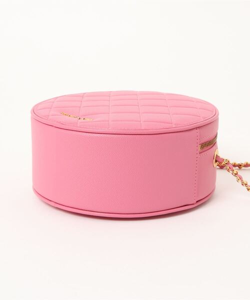 ♡チャールズアンドキース　キルテッド　サークルバッグ♡ CHARLES & KEITH（チャールズ & キース）の「キルテッド サークル