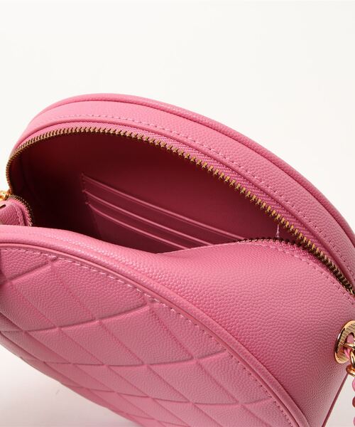 CHARLES & KEITH（チャールズ & キース）の「キルテッド サークル