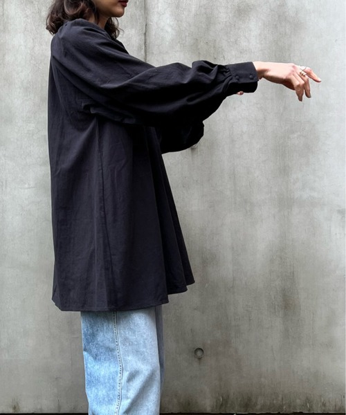 y/m by Yukie(イムバイユキエ)の「スタンドカラーギャザーチュニック(シャツ/ブラウス・レディース・ブラック/オフホワイト/カーキ・FREE)」の21枚目の写真